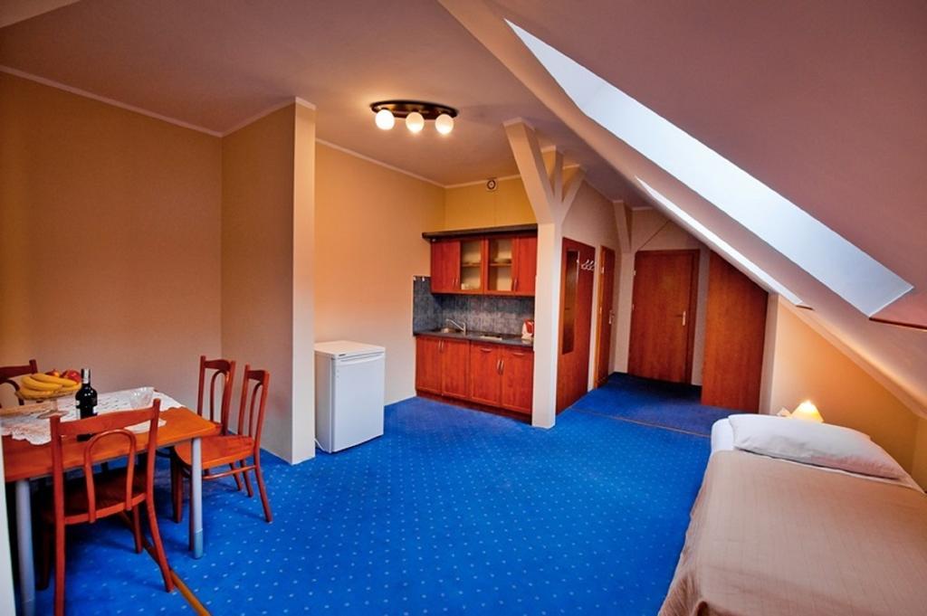 Hl Lebski Apartamenty Łeba Habitación foto